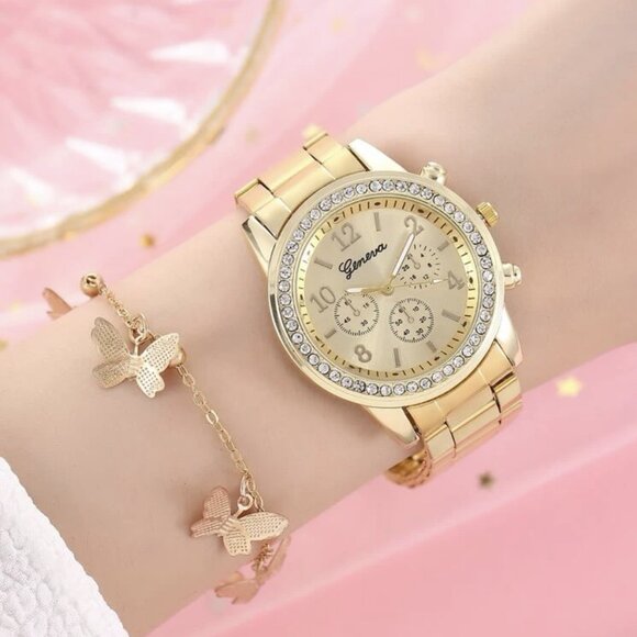 Stainless Steel Gold Watch Geneva Quartz Round Face Rhinestone Women NWT - Picture 1 of 4
